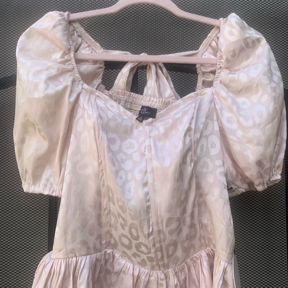 Cream Leopard Print Puff Sleeve shirt